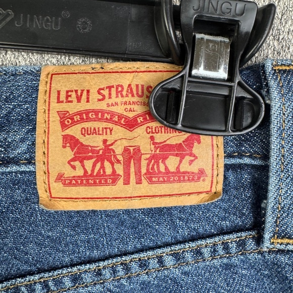 Levis Jeans High Waisted Mom Jean Tapered Denim Blue Jeans Womens Size 26x29 - Picture 5 of 7